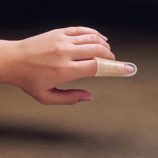 STAXX PERFORATED, SEMI-HARD PLASTIC FINGER SPLINT